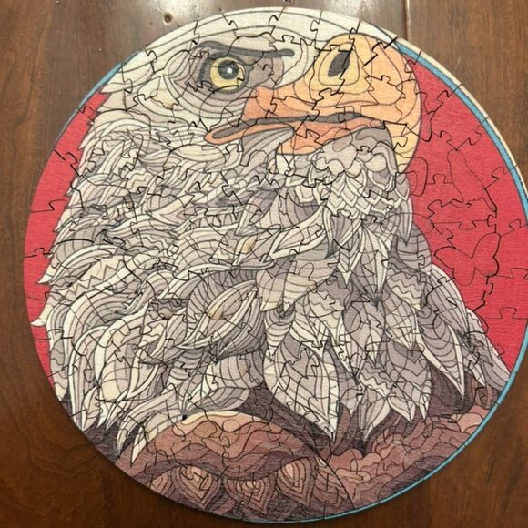 Round Bald Eagle Wooden Jigsaw Puzzle Unique Pieces - Picture 1 of 4